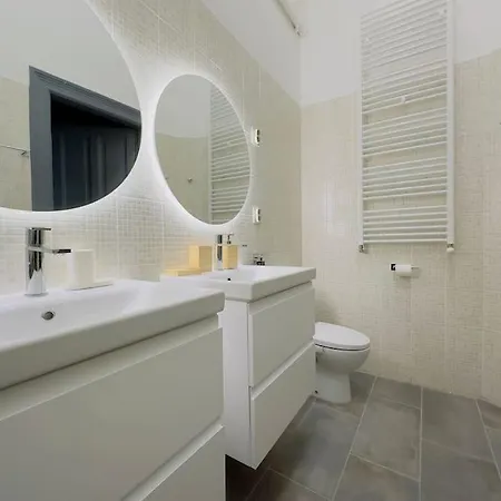 Apartament Rose House - Modern 5Br Gem In Central Budapest Ac