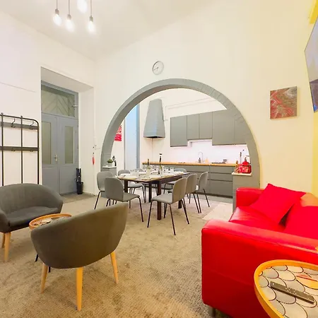 Rose House - Modern 5Br Gem In Central Budapest Ac Apartament