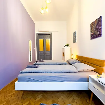 Rose House - Modern 5br In Ac Apartament *