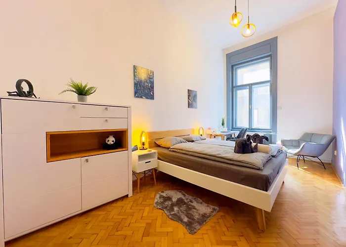Rose House - Modern 5br In Ac דירה
